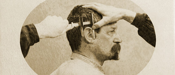 13AfterBertillon_Démonstration_SéancesdeMensuration_DetailSplash